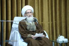 هشدار آیت‌الله نوری‌همدانی به حکام منطقه دربارهٔ تعرض به علما