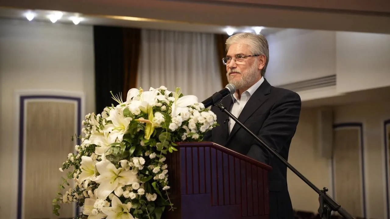 وزیر علوم: دانشگاه مقصد نیست؛ آغاز مرحله‌ای تازه از تلاش و مسئولیت است