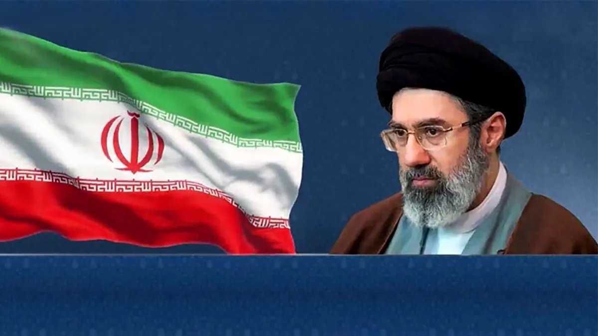رهبر انقلاب: ایستادگی ملت ایران رمز پیروزی در برابر متجاوزان است